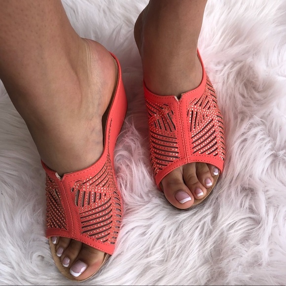 2 Left! Italina Fuchsia Pink Sequin Gem Embellished Platform Comfort Mule Wedge - Picture 9 of 10